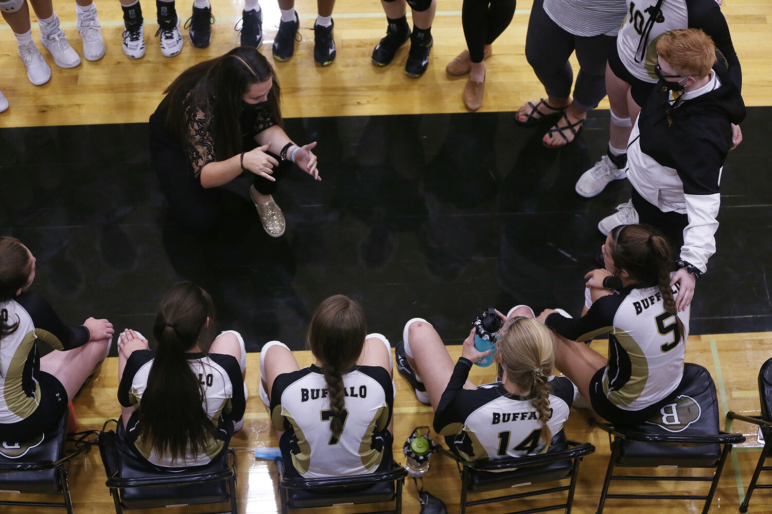 Buffalo High School head coach Carlene Landrey talks with her team